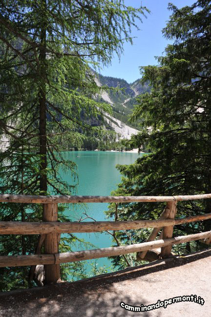 17 Lago di Braies.JPG